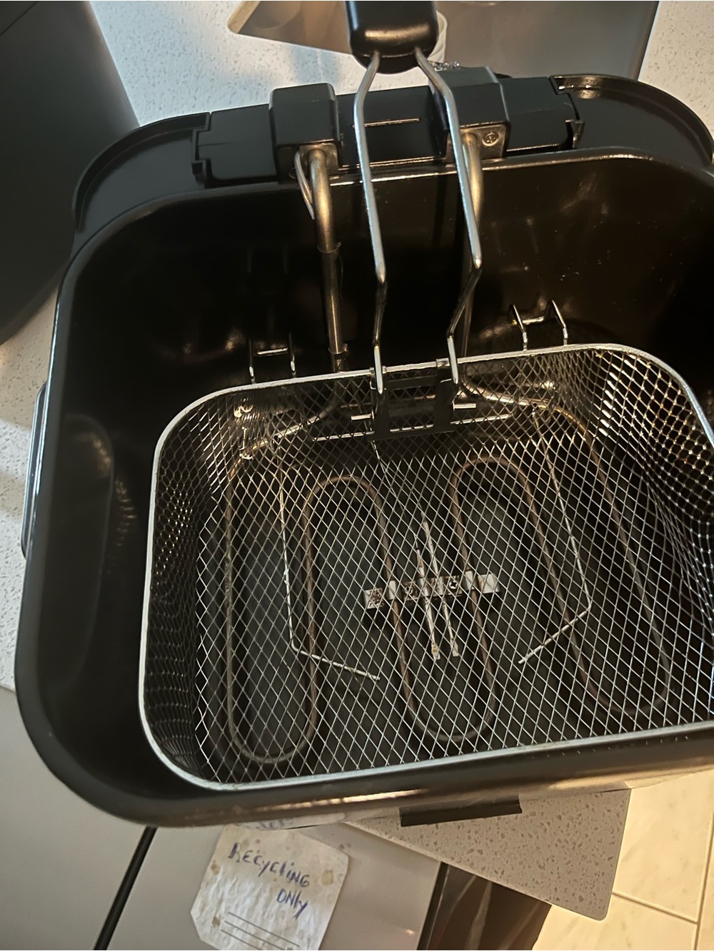 Removable Handle Black Fry Basket for Air & Deep Fryers